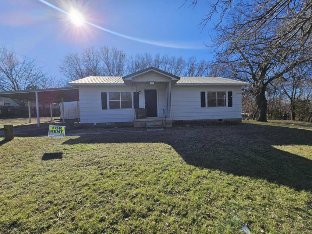 House for rent at 517 E Vanita, Sulphur, OK 73086