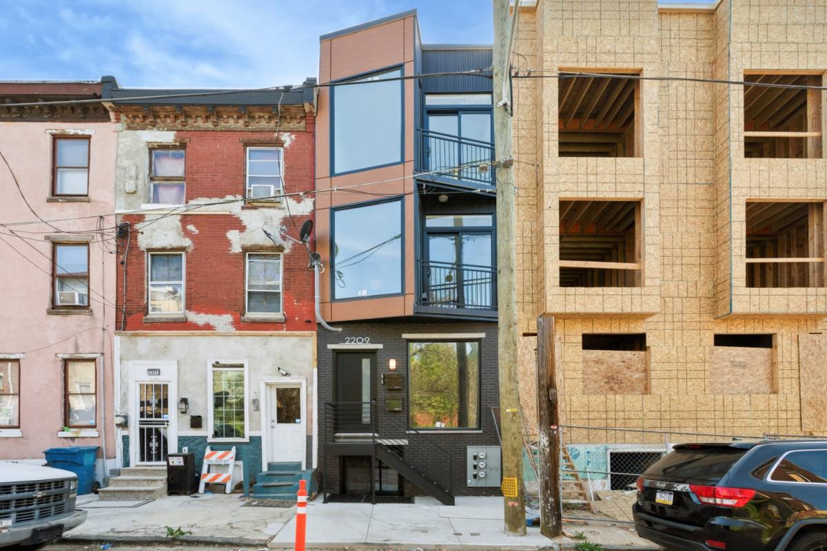 Apartment for rent at 2209 N Franklin St #2, Philadelphia, PA 19133