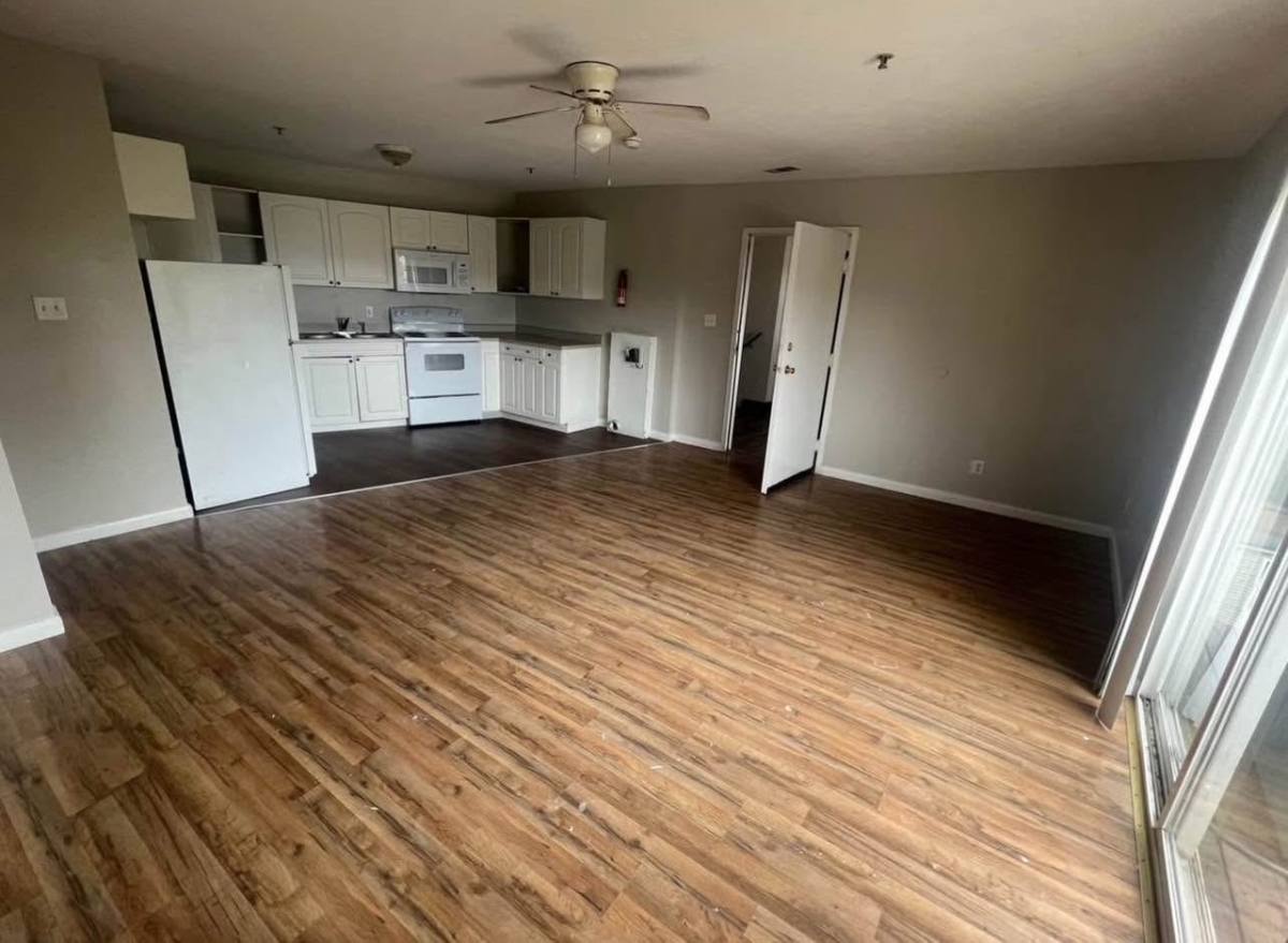 Apartment for rent at 98 S Walnut St #I, Morgantown, WV 26501