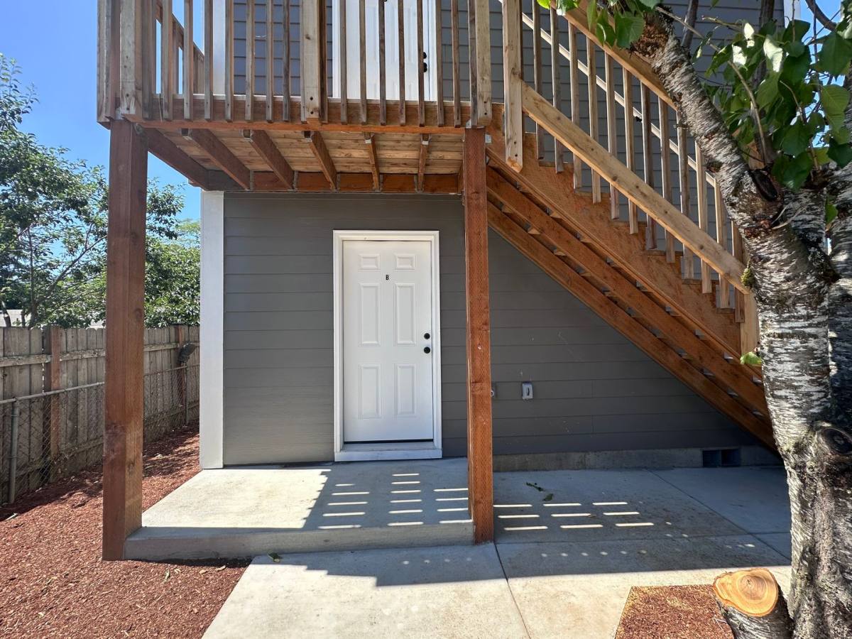 Apartment for rent at 11404 SE Holgate Blvd, Portland, OR 97266