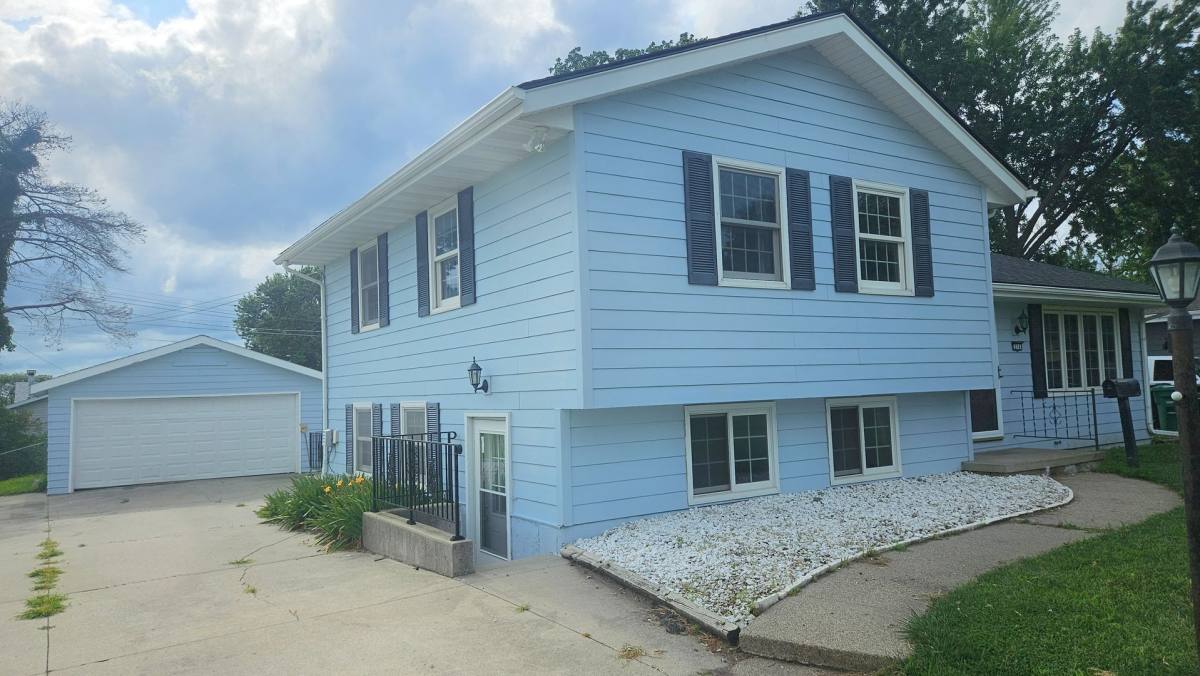House for rent at 214 SW Arlan Dr, Ankeny, IA 50023