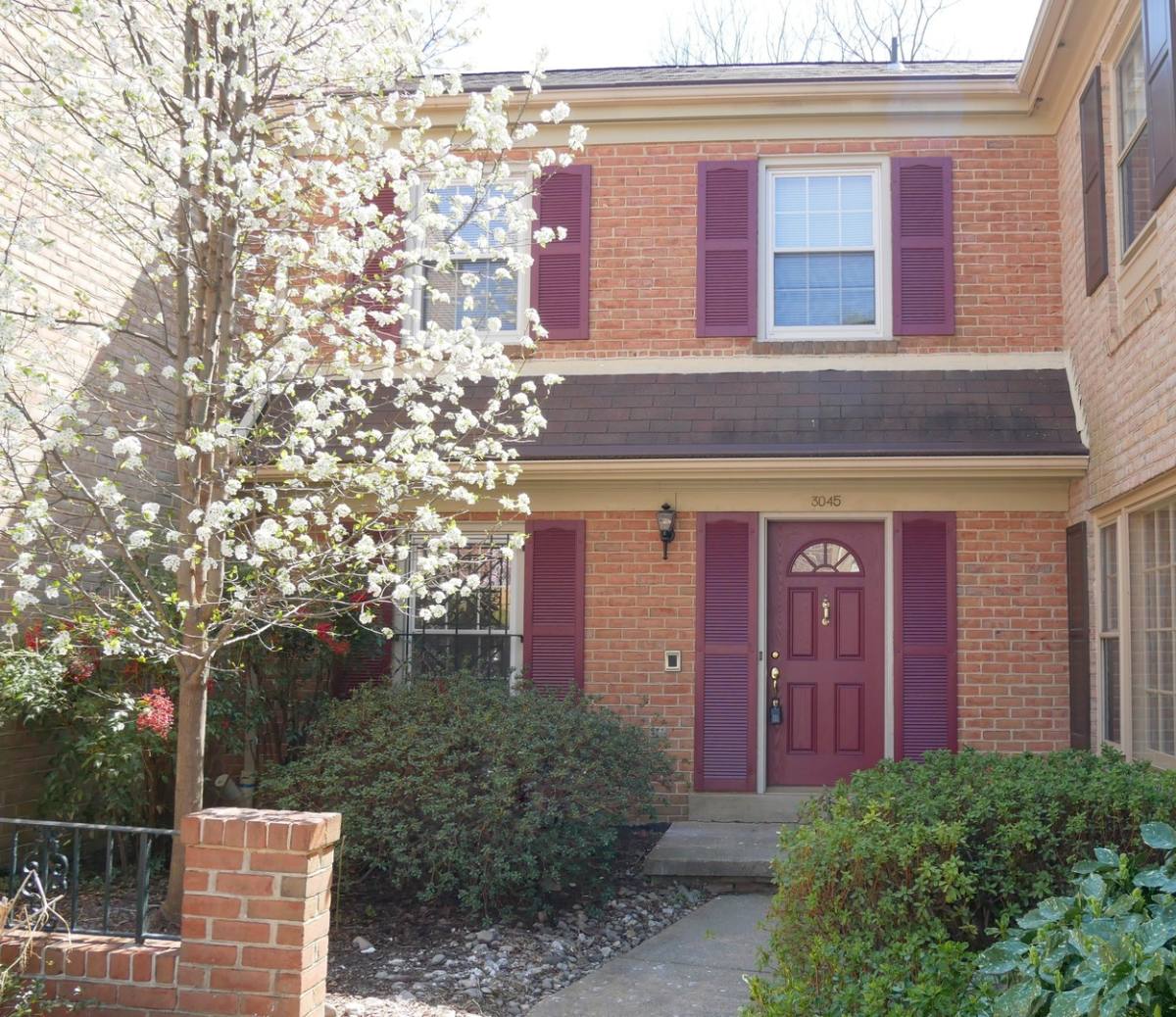 Townhouse for rent at 3045 Federal Hill Dr, Falls Church, VA 22044