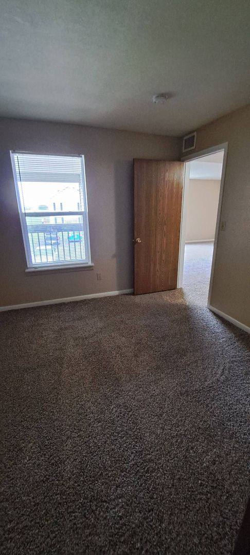 Apartment for rent at 2300 N 20th Place, Independence, KS 67301
