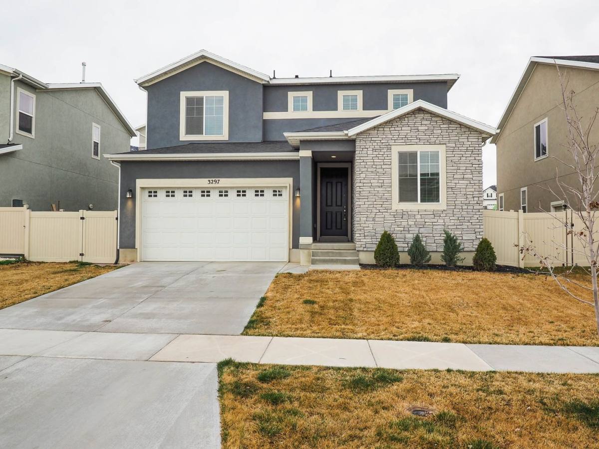 3297 S Hawk Dr, Saratoga Springs, UT 84045