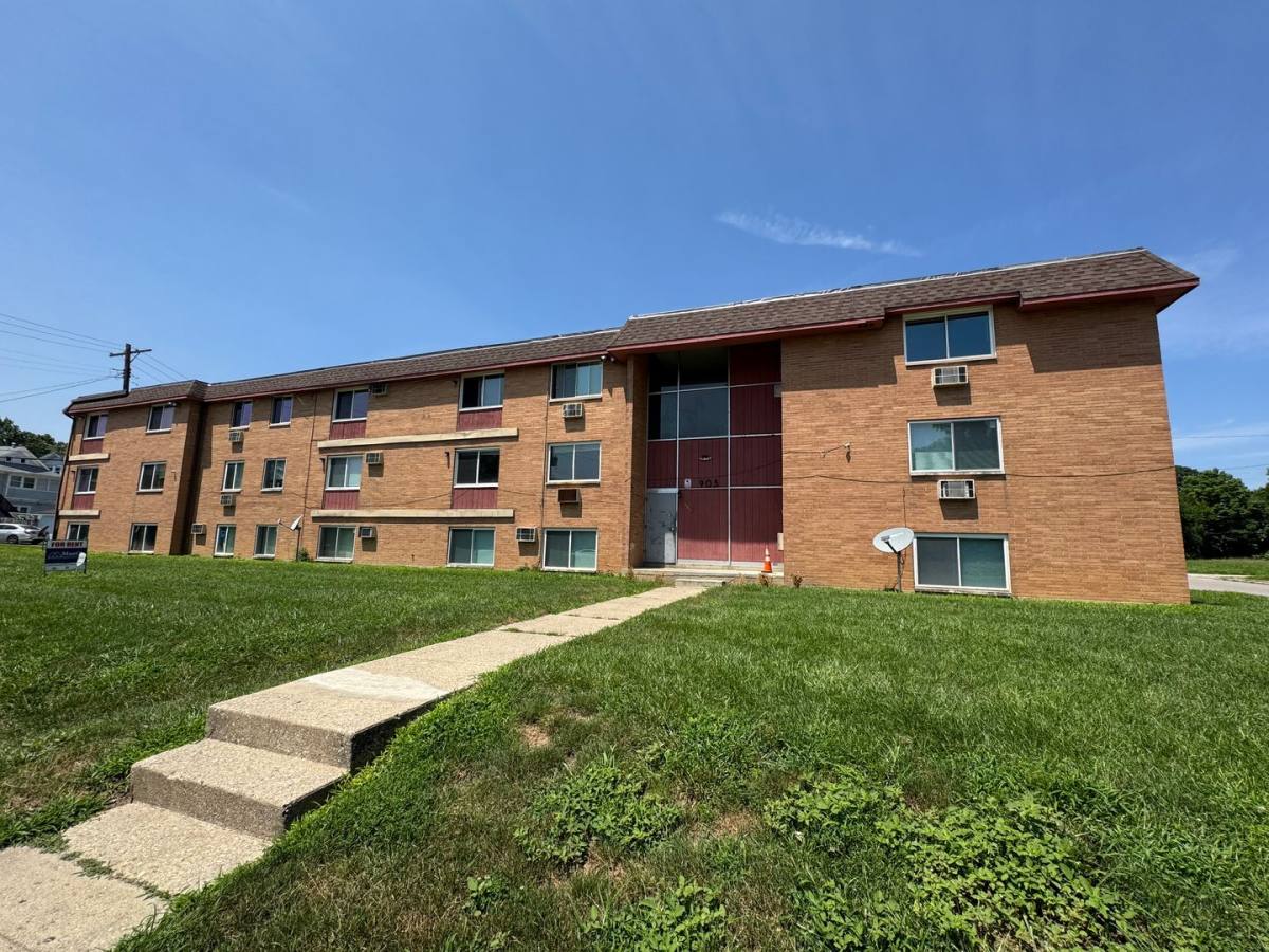 Apartment for rent at 905 Neal Ave, Dayton, OH 45406
