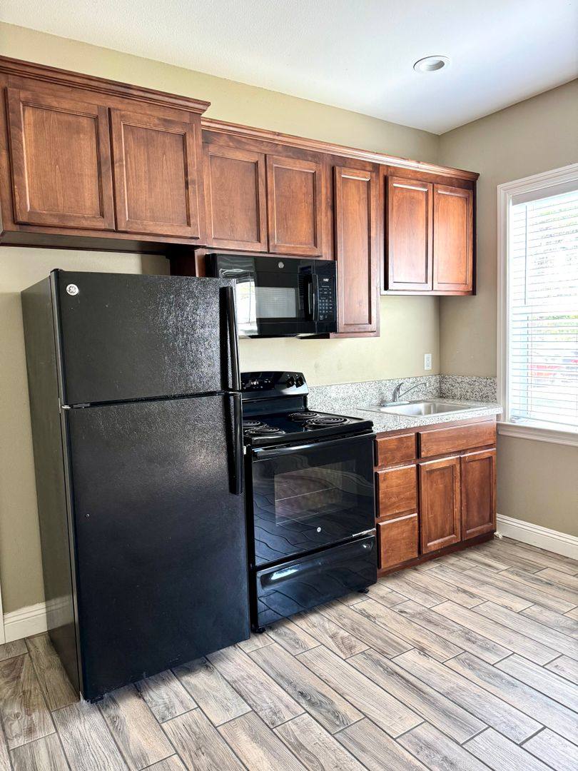 Apartment for rent at 117 S Yolo St, Willows, CA 95988