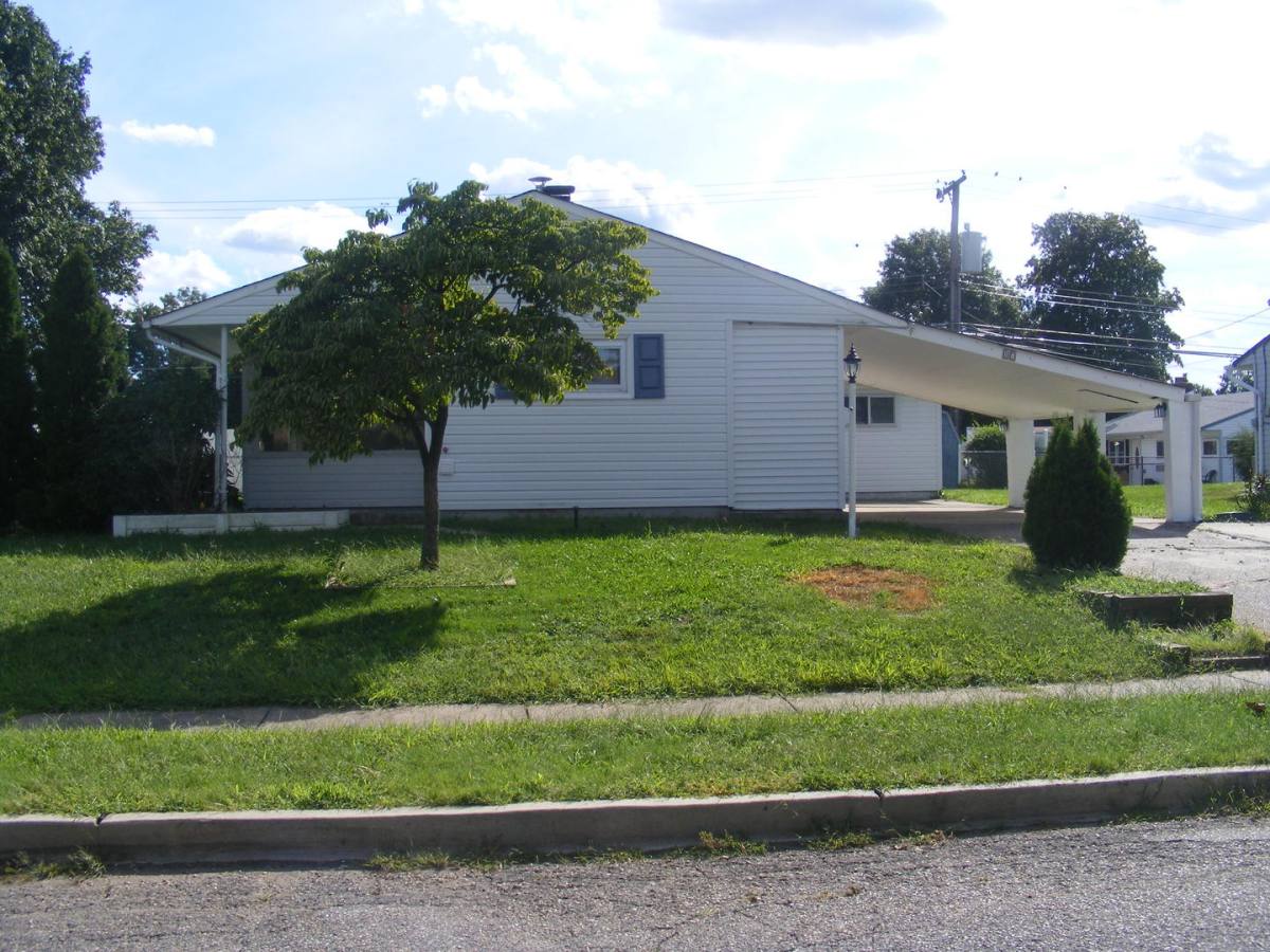 House for rent at 17 Graceful Lane, Levittown, PA 19055