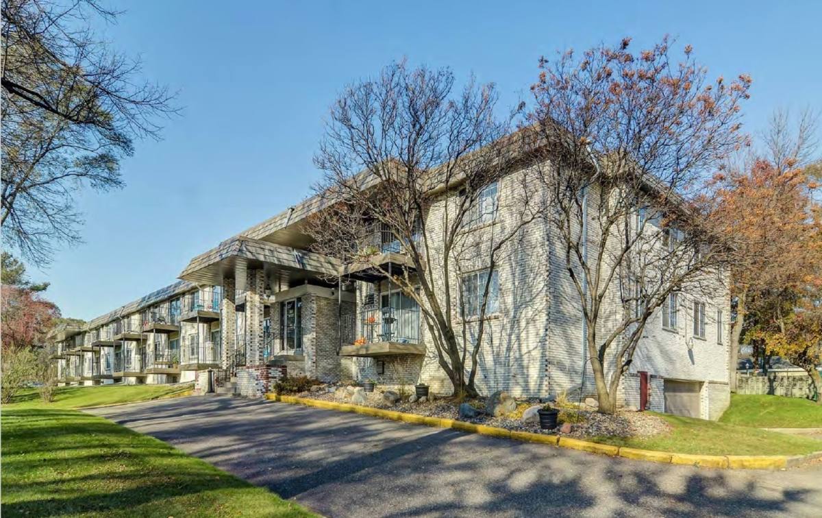 Apartment for rent at 200 W 97th St, Minneapolis, MN 55420