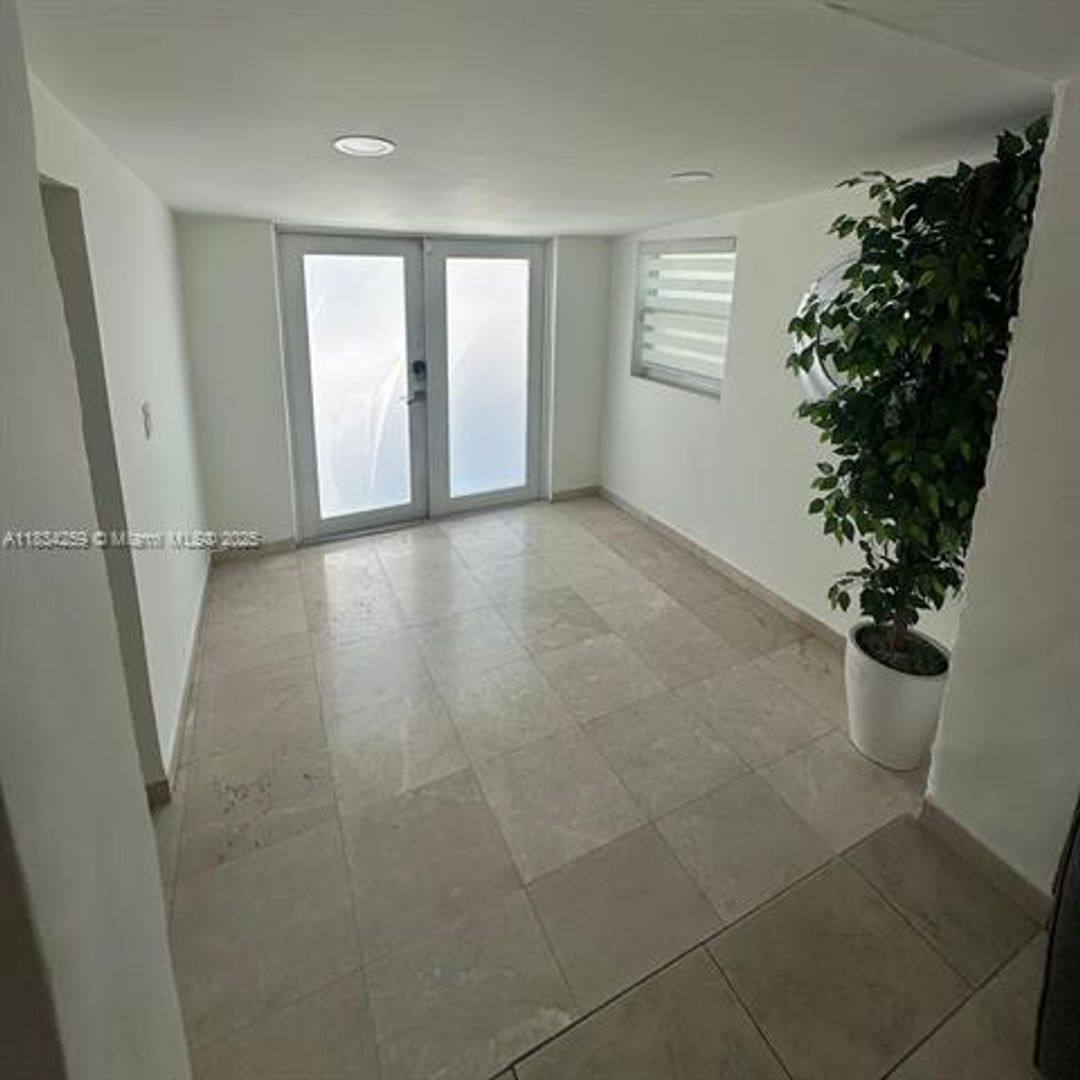 House for rent at 17650 NE 19th Ave, Miami, FL 33162