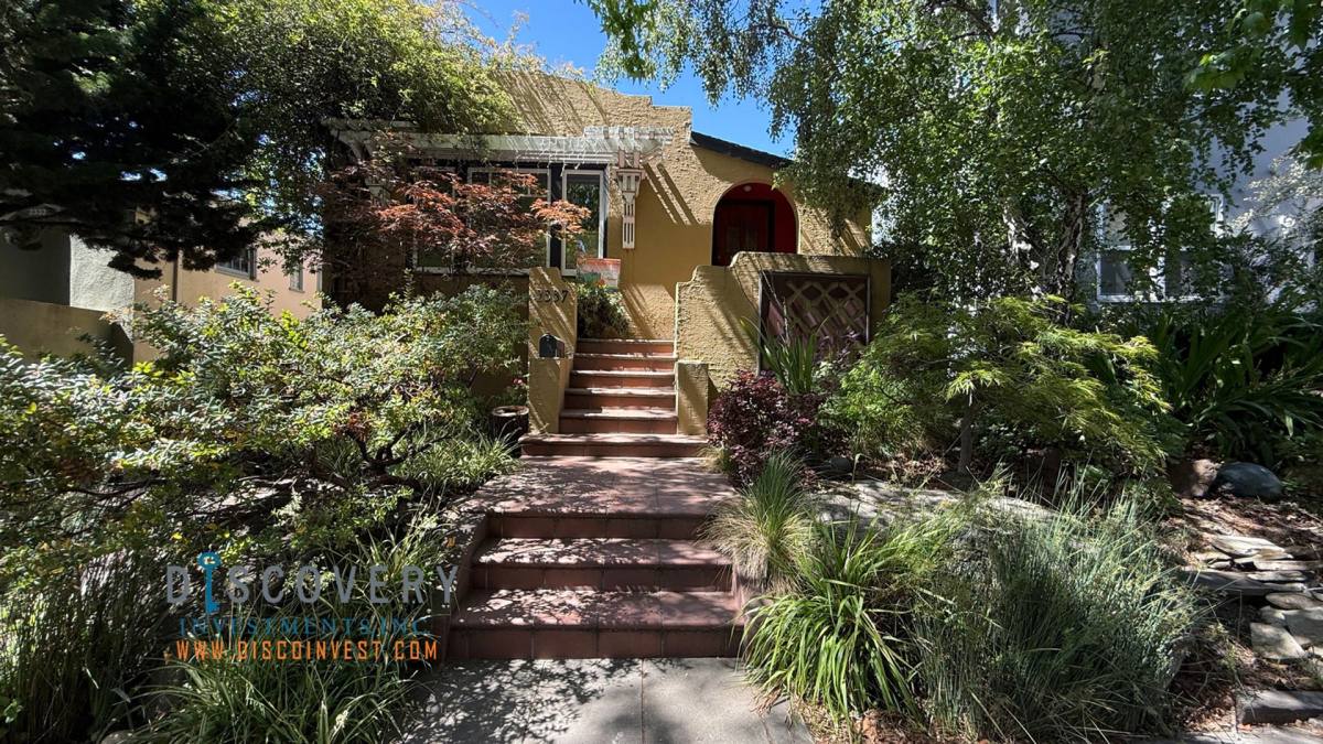 House for rent at 2337 Oregon St, Berkeley, CA 94705