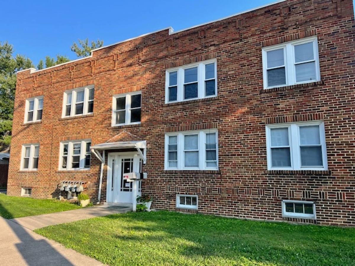Apartment for rent at 121 E Arcadia Ave, Columbus, OH 43202