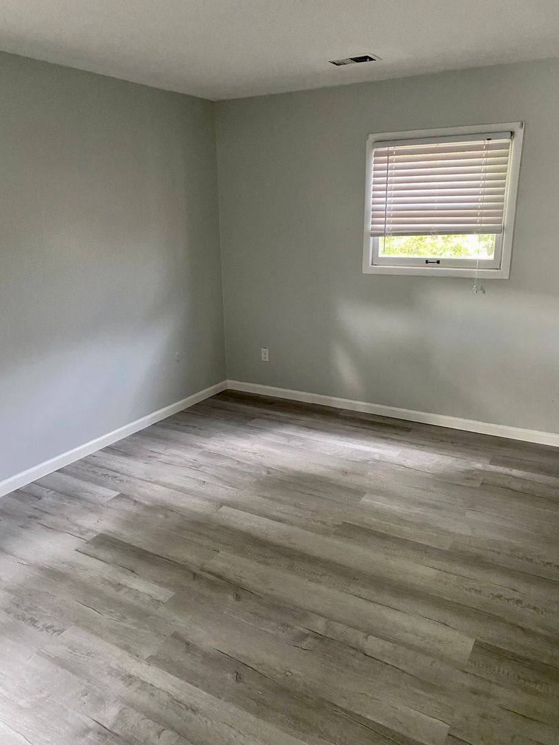 Apartment for rent at 55 W Starr Ave, Columbus, OH 43201