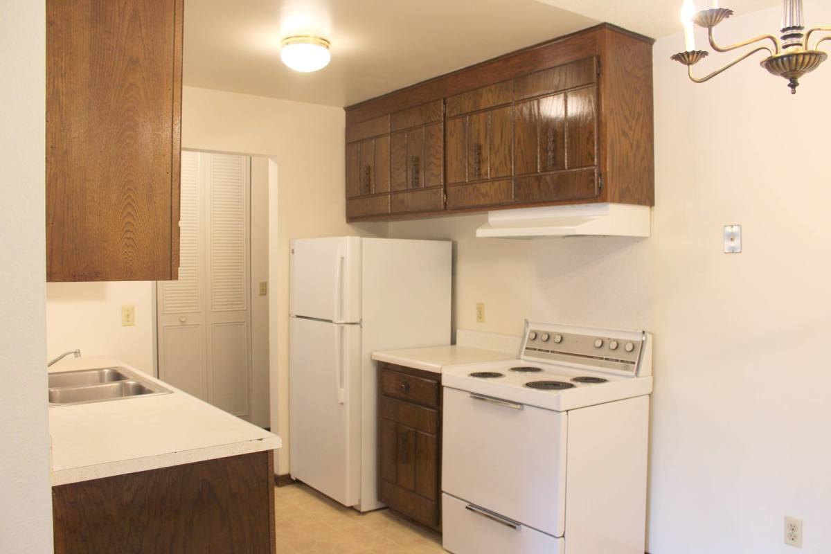 Apartment for rent at 83 Arlington Ave W, Saint Paul, MN 55117