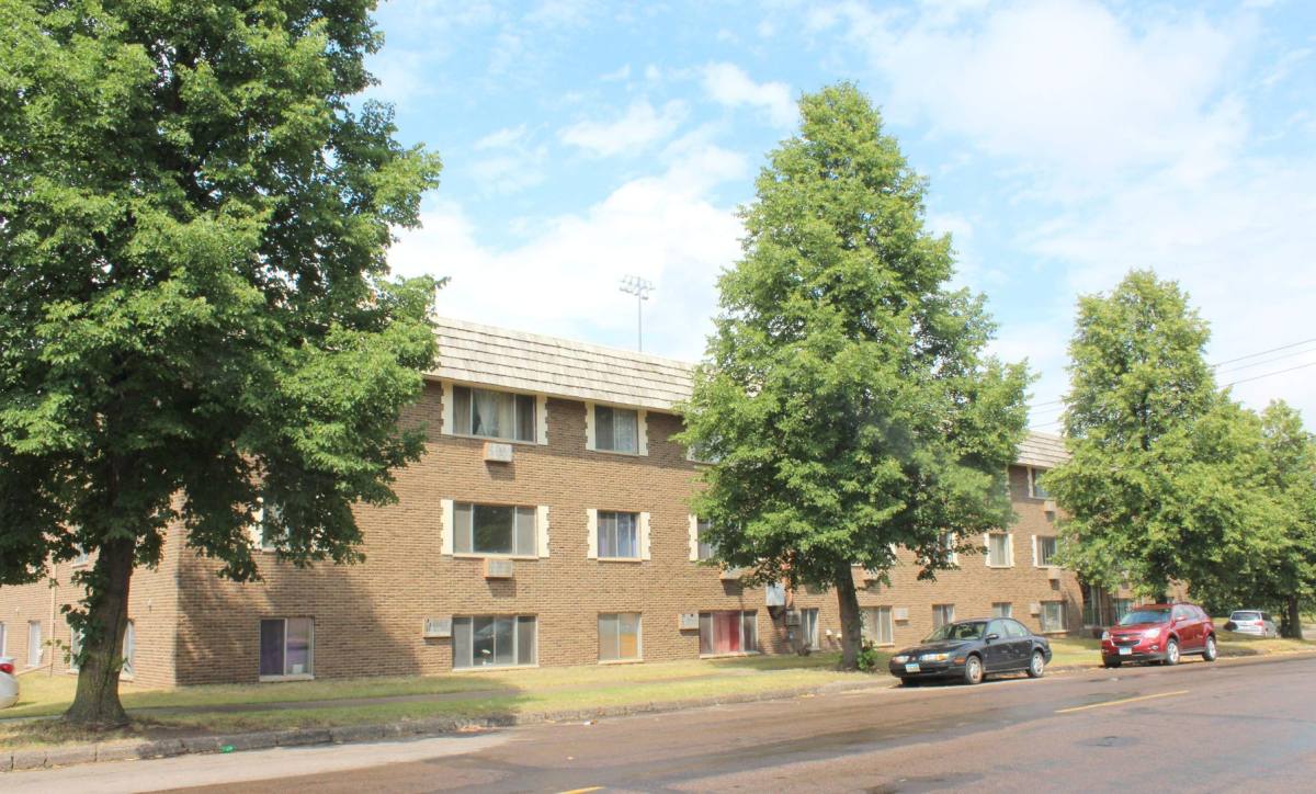 Apartment for rent at 41 Arlington Ave W, Saint Paul, MN 55117
