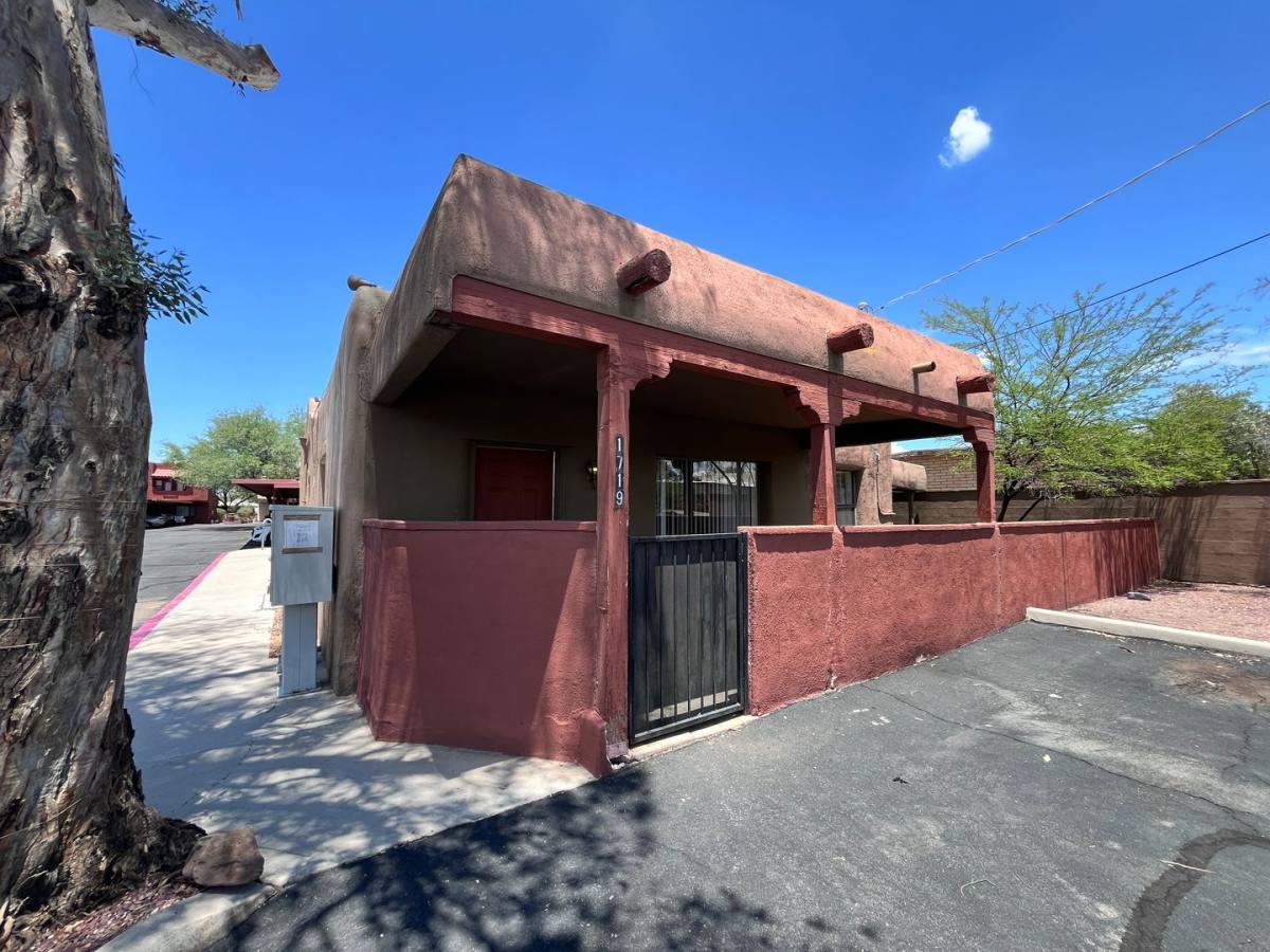 House for rent at 1719 E Glenn St, Tucson, AZ 85719