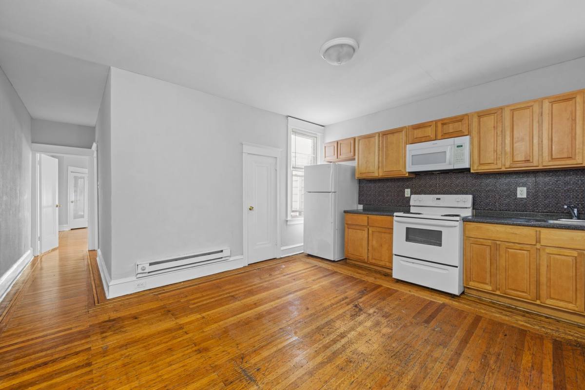 Apartment for rent at 1609 W Nedro Ave, Philadelphia, PA 19141
