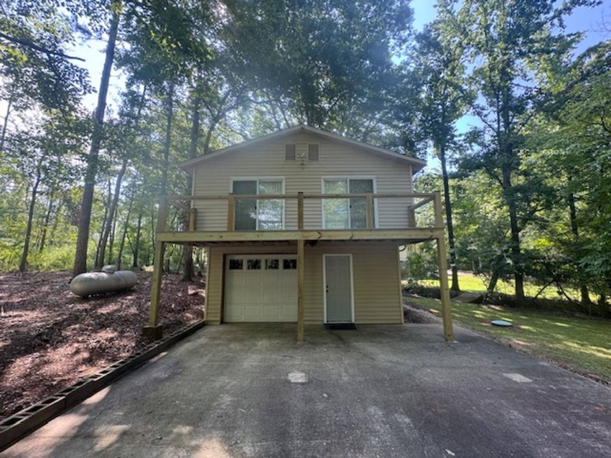 House for rent at 246 Waterview Dr, Lagrange, GA 30240
