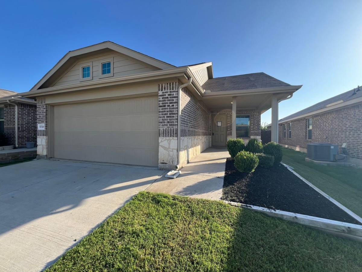 House for rent at 5728 Brahma Trail, Fort Worth, TX 76179