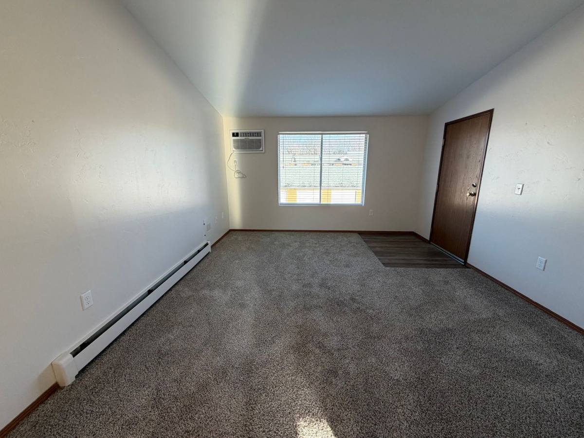 Apartment for rent at 2701 Humboldt Rd, Green Bay, WI 54311