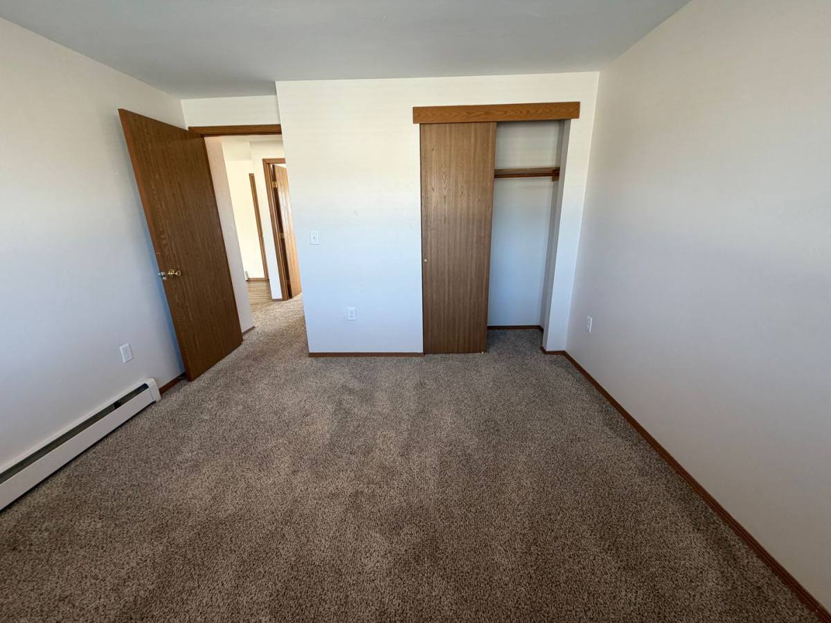 Apartment for rent at 2701 Humboldt Rd, Green Bay, WI 54311