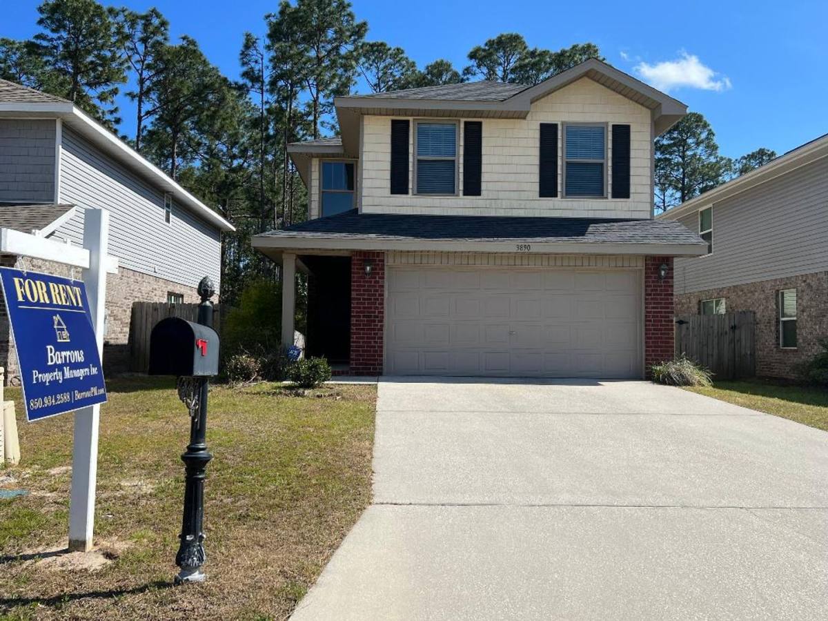 House for rent at 3890 Weatherstone Circle, Pensacola, FL 32507