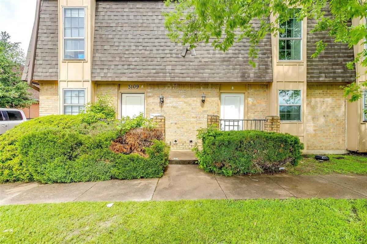 Apartment for rent at 3109 Las Vegas Trail, Fort Worth, TX 76116