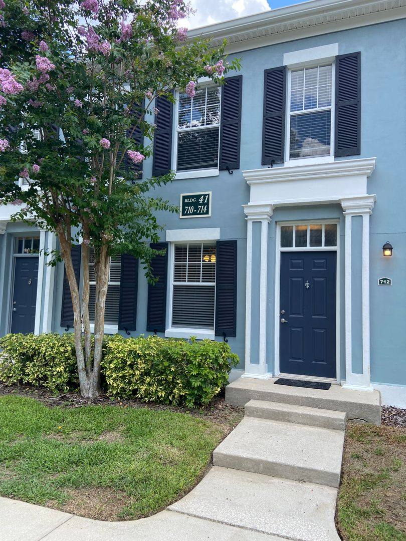 Townhouse for rent at 712 Centervale Dr, Kissimmee, FL 34747