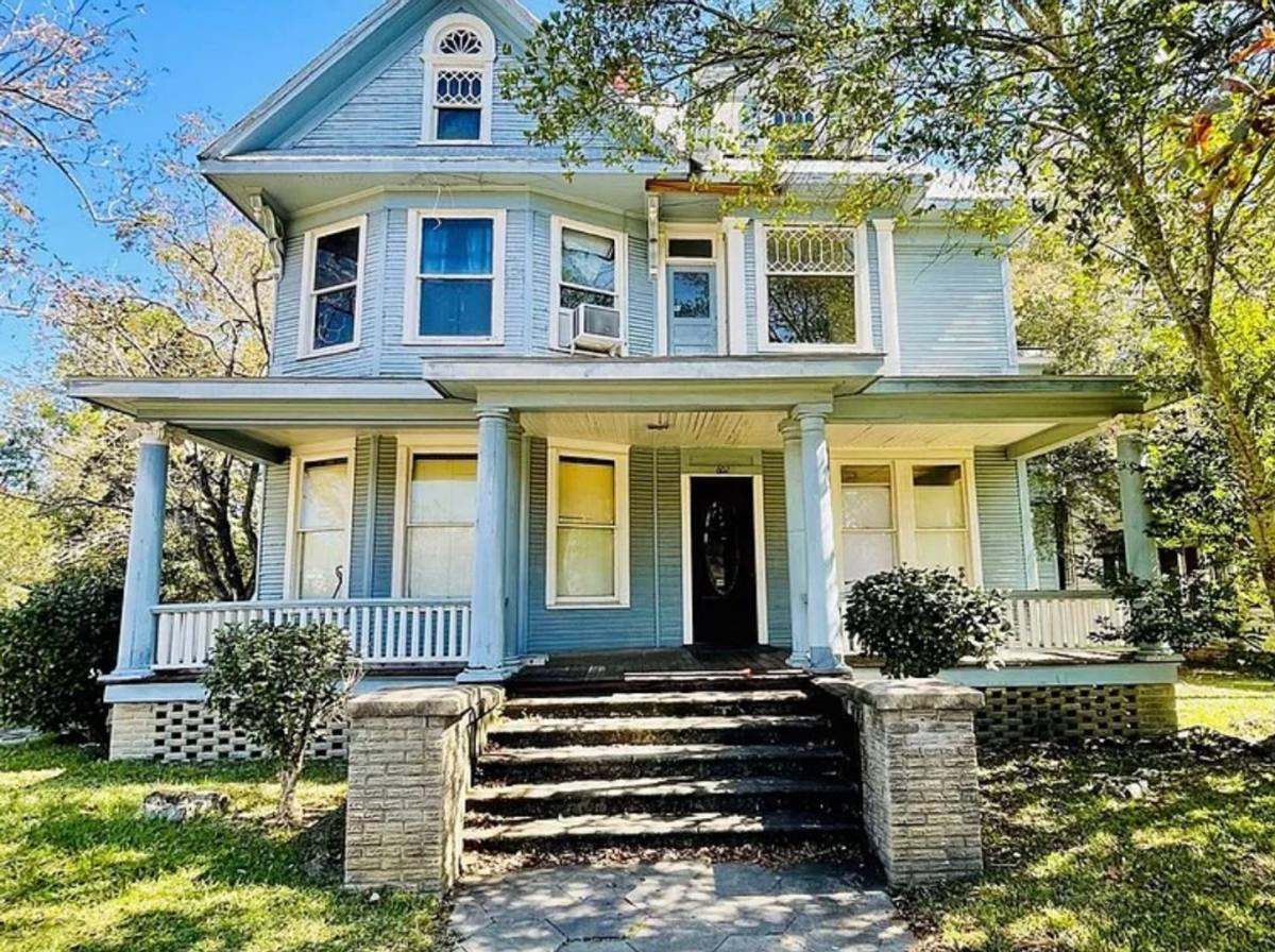 Apartment for rent at 602 S Lee St, Fitzgerald, GA 31750