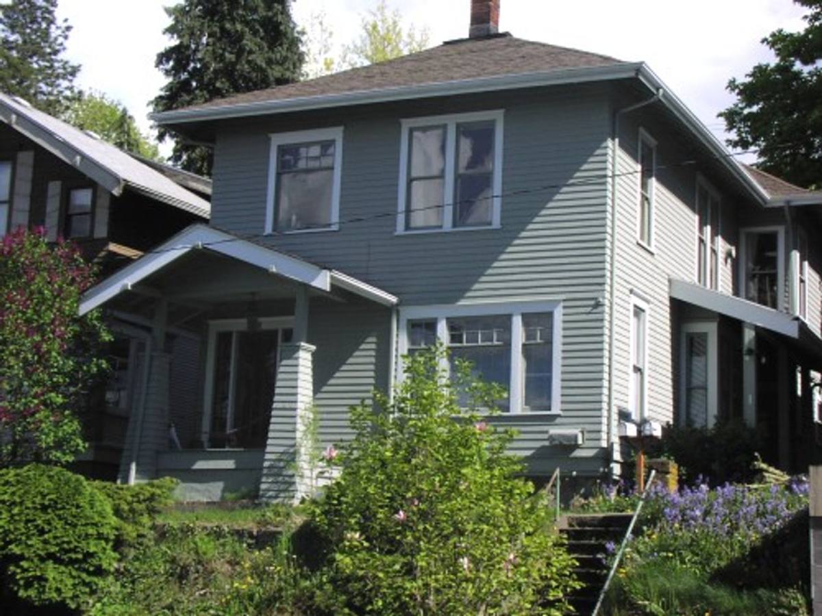 Apartment for rent at 920 N Garden St, Bellingham, WA 98225
