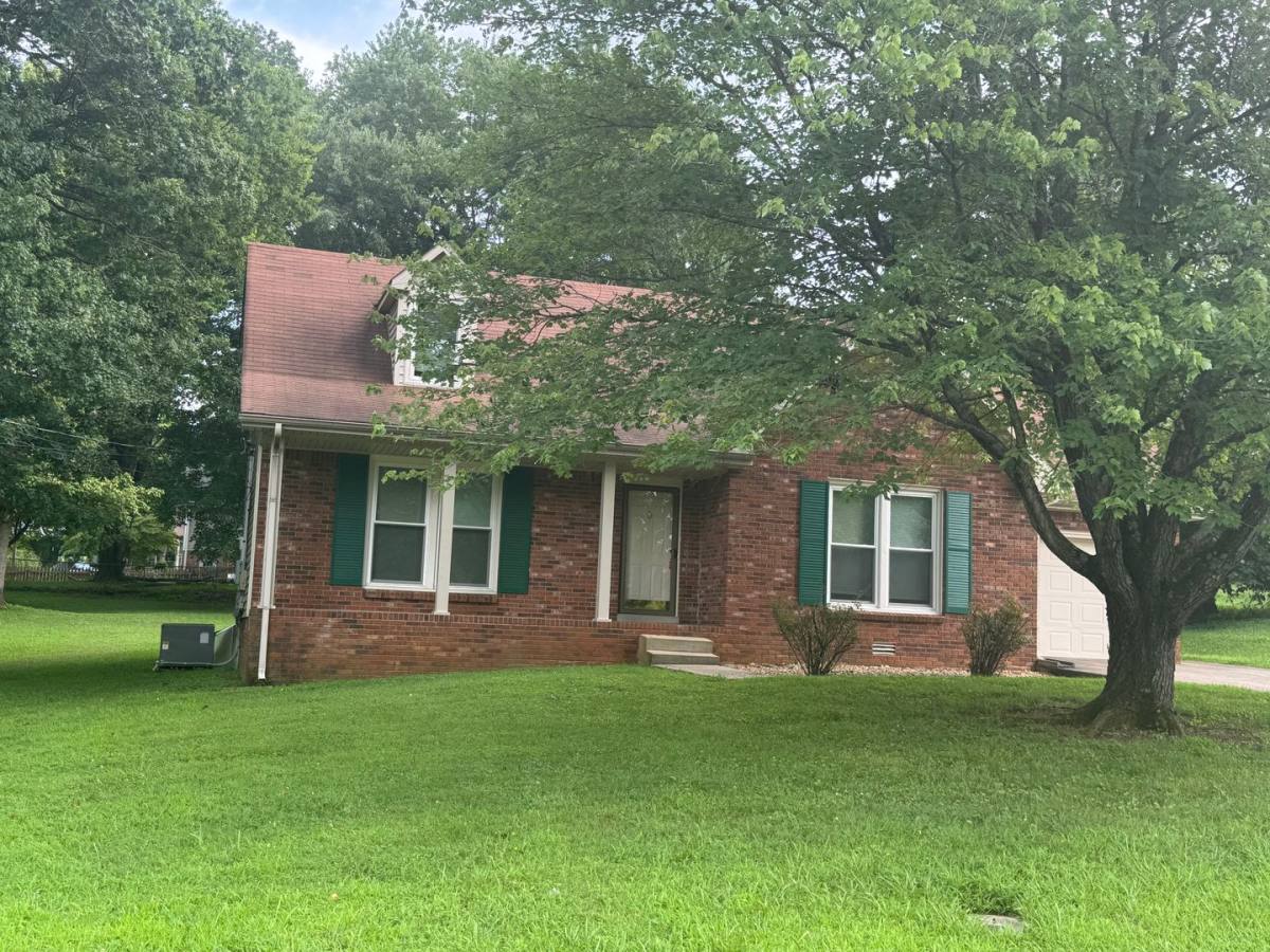 House for rent at 2205 Charlestown Rd, Clarksville, TN 37043