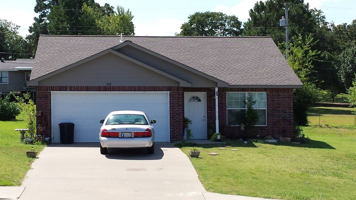 Apartment for rent at 701 W Ave E, Heavener, OK 74937