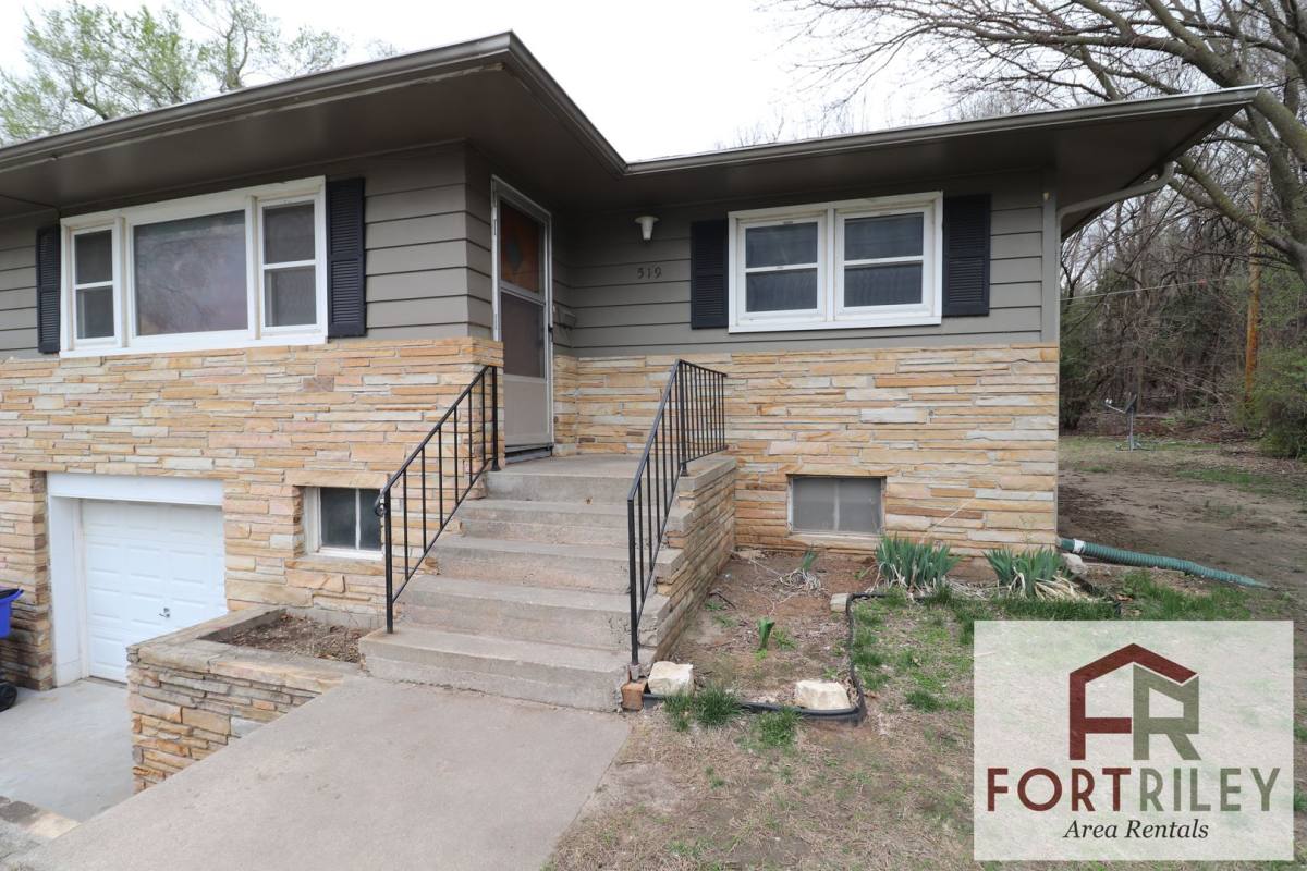 Apartment for rent at 519 Maple St, Junction City, KS 66441