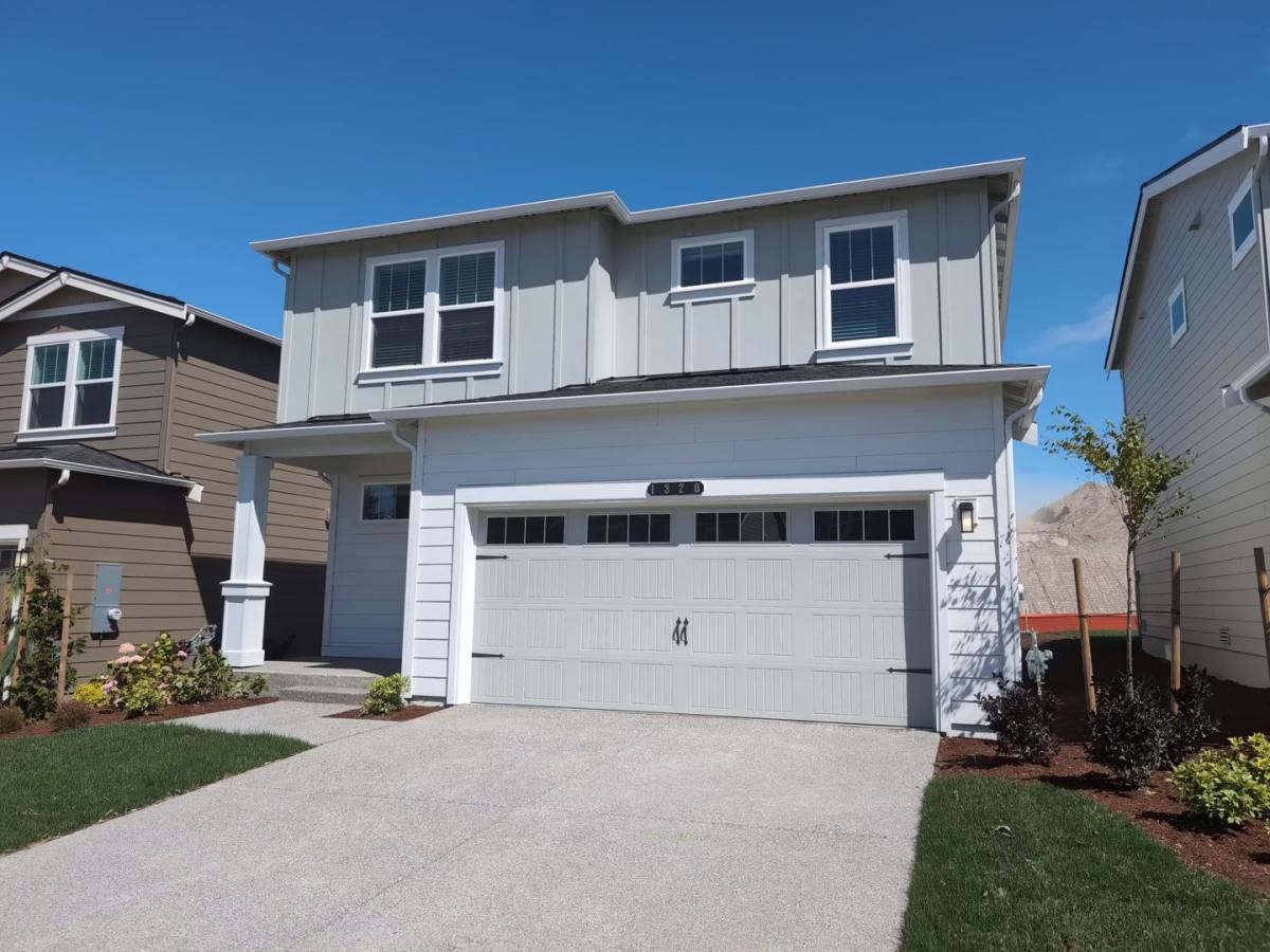 House for rent at 1320 SW Pendleton Way, Port Orchard, WA 98367