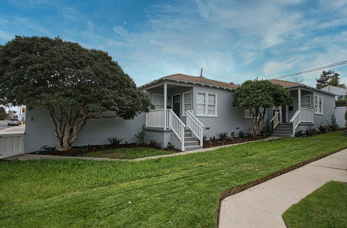Apartment for rent at 1350 Manhattan Beach Blvd, Manhattan Beach, CA 90266