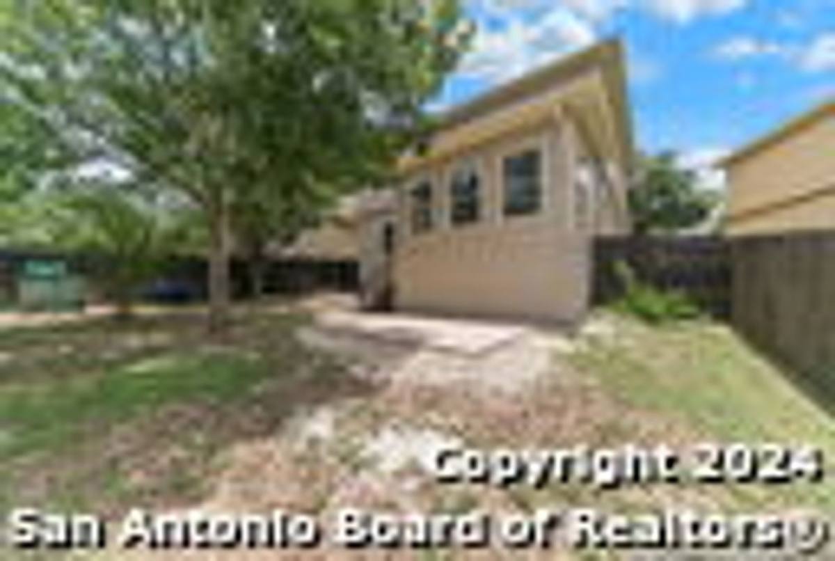 House for rent at 107 Mirror Lake, San Antonio, TX 78260