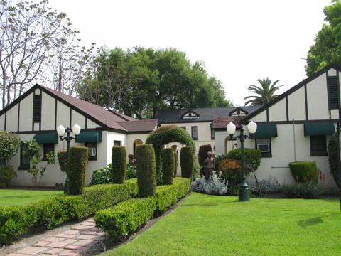 Apartment for rent at 702-706 Euclid 113 G St, Ontario, CA 91762