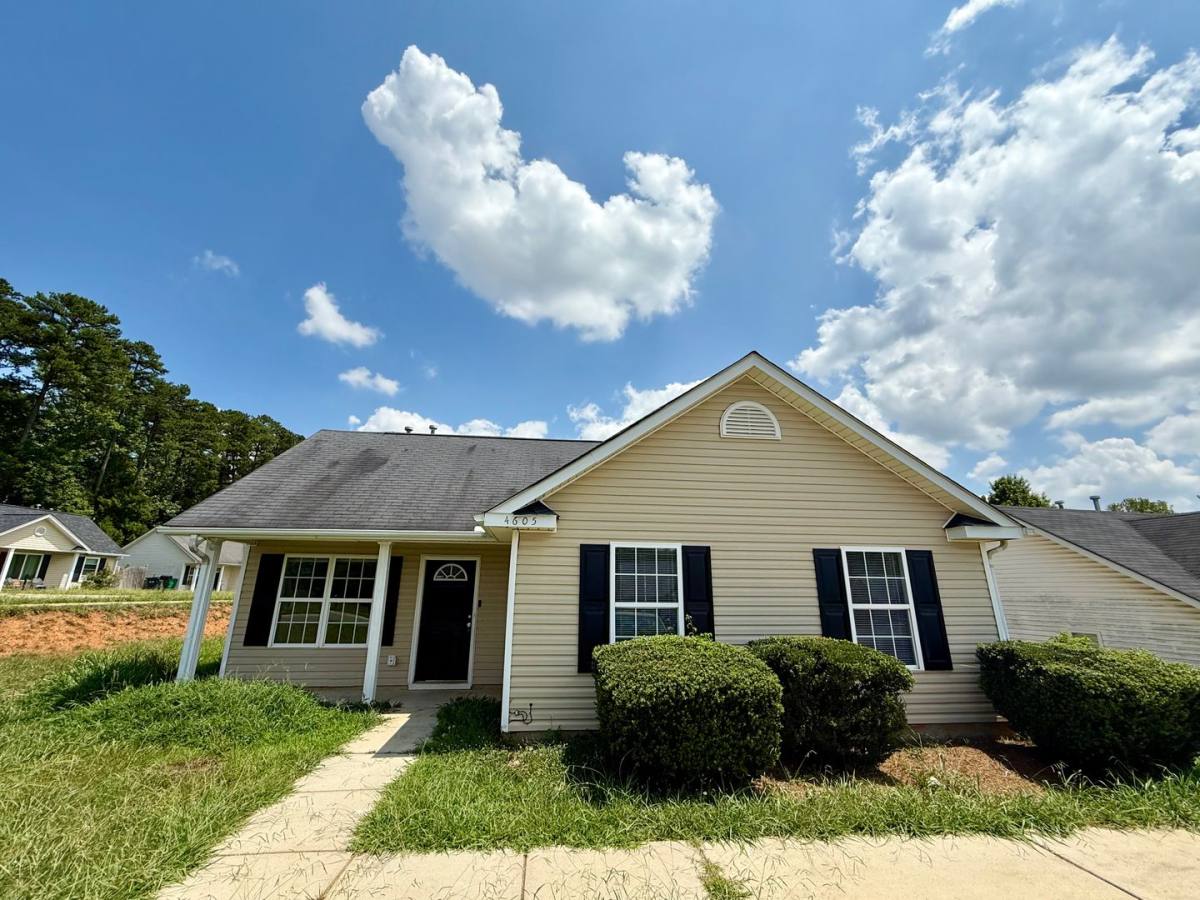 House for rent at 4605 Palm Breeze Lane, Charlotte, NC 28208