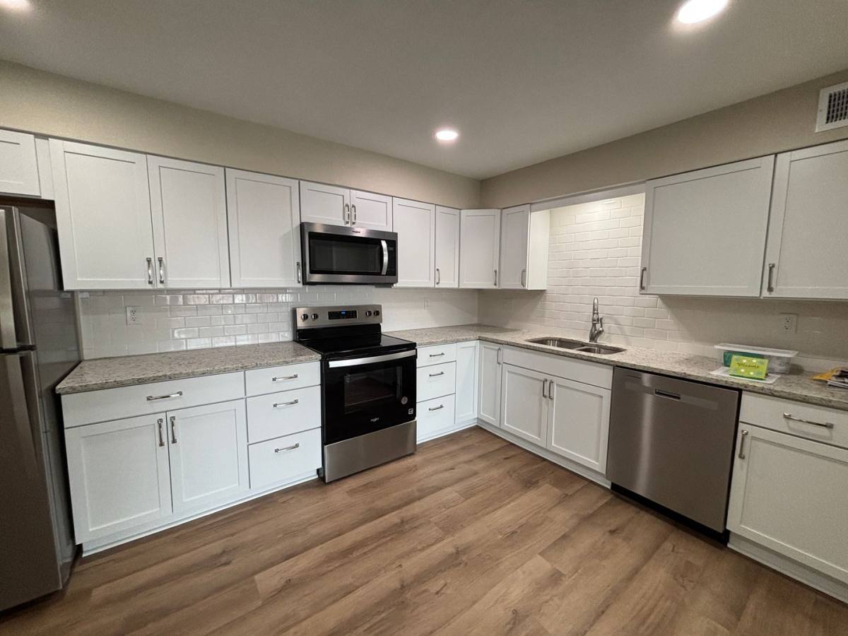 Apartment for rent at 5708 Outlook, Mission, KS 66202