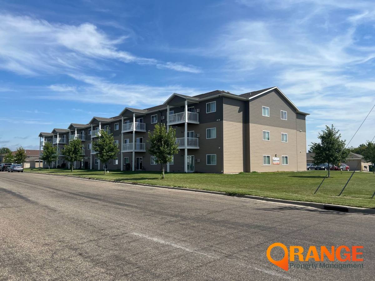 Apartment for rent at 305 3rd St NW, Gwinner, ND 58040