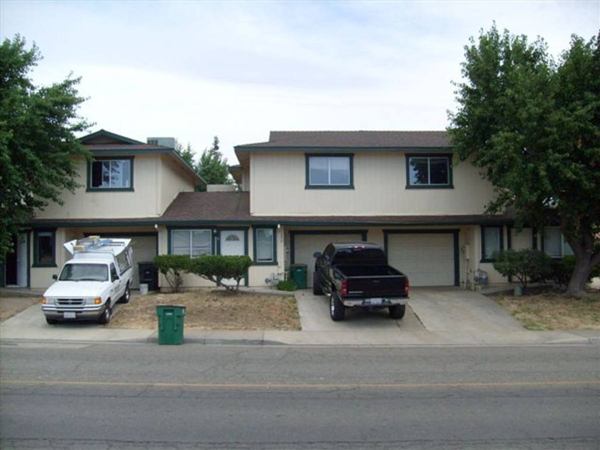 Townhouse for rent at 290 Tim Bell Rd, Waterford, CA 95386