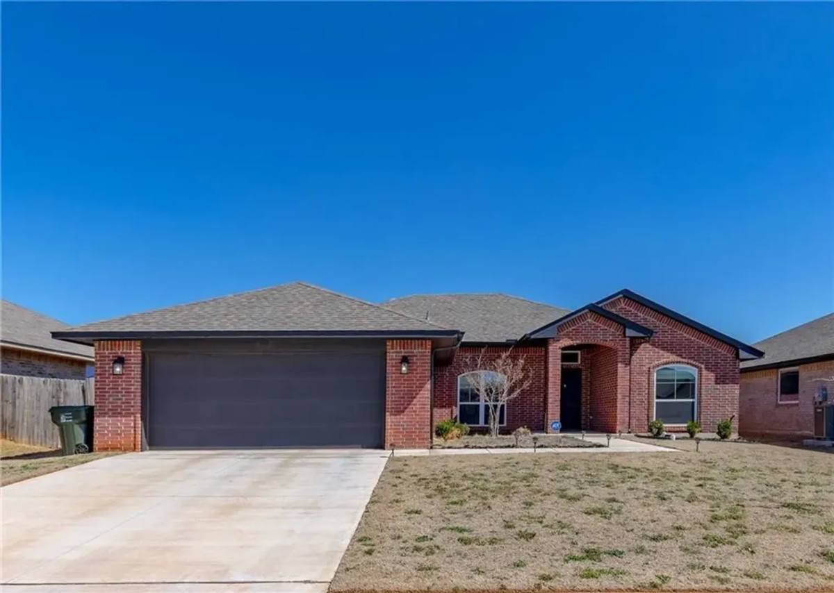 House for rent at 2321 Norwood Dr, Norman, OK 73026