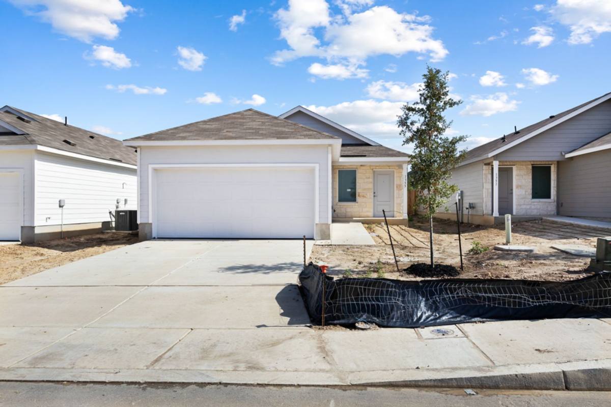 House for rent at 1355 Neria Loop, San Antonio, TX 78224