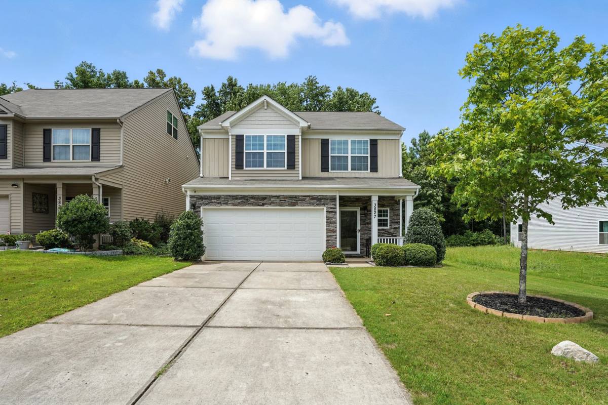 House for rent at 3827 Ernie Dr, Charlotte, NC 28269