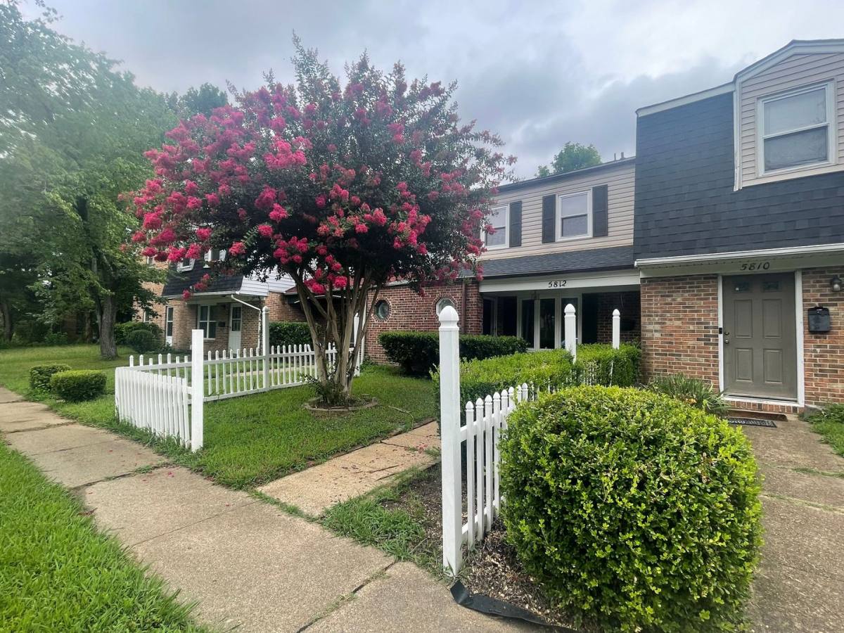 Townhouse for rent at 5812 Hastings Arch W, Virginia Beach, VA 23462