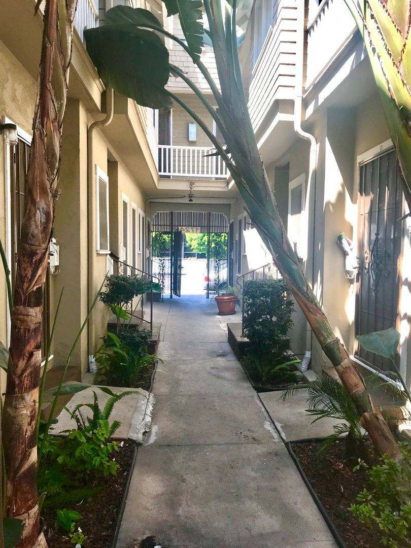 Apartment for rent at 1724 E 4th St, Long Beach, CA 90802