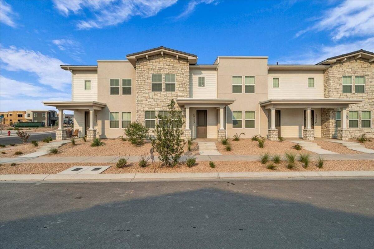 Townhouse for rent at 5934 S Jasper Ridge Circle, Saint George, UT 84790
