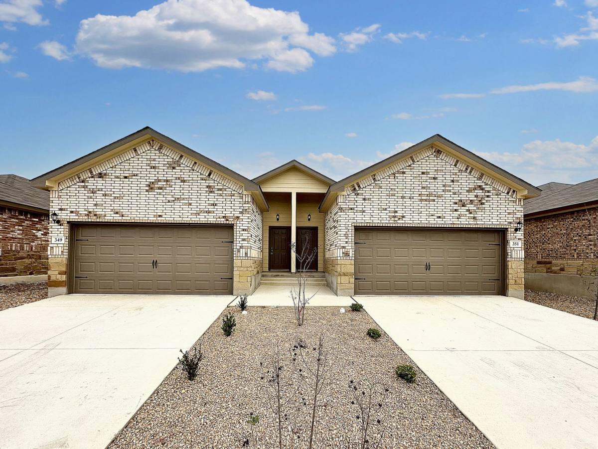 Townhouse for rent at 349 Emma Dr, New Braunfels, TX 78130