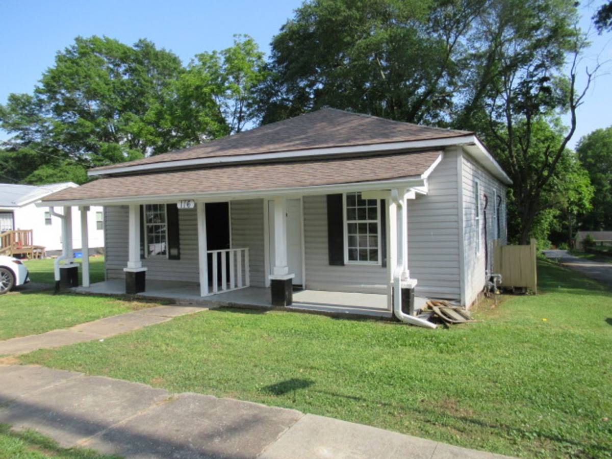 Apartment for rent at 116A Ave C, Carrollton, GA 30117