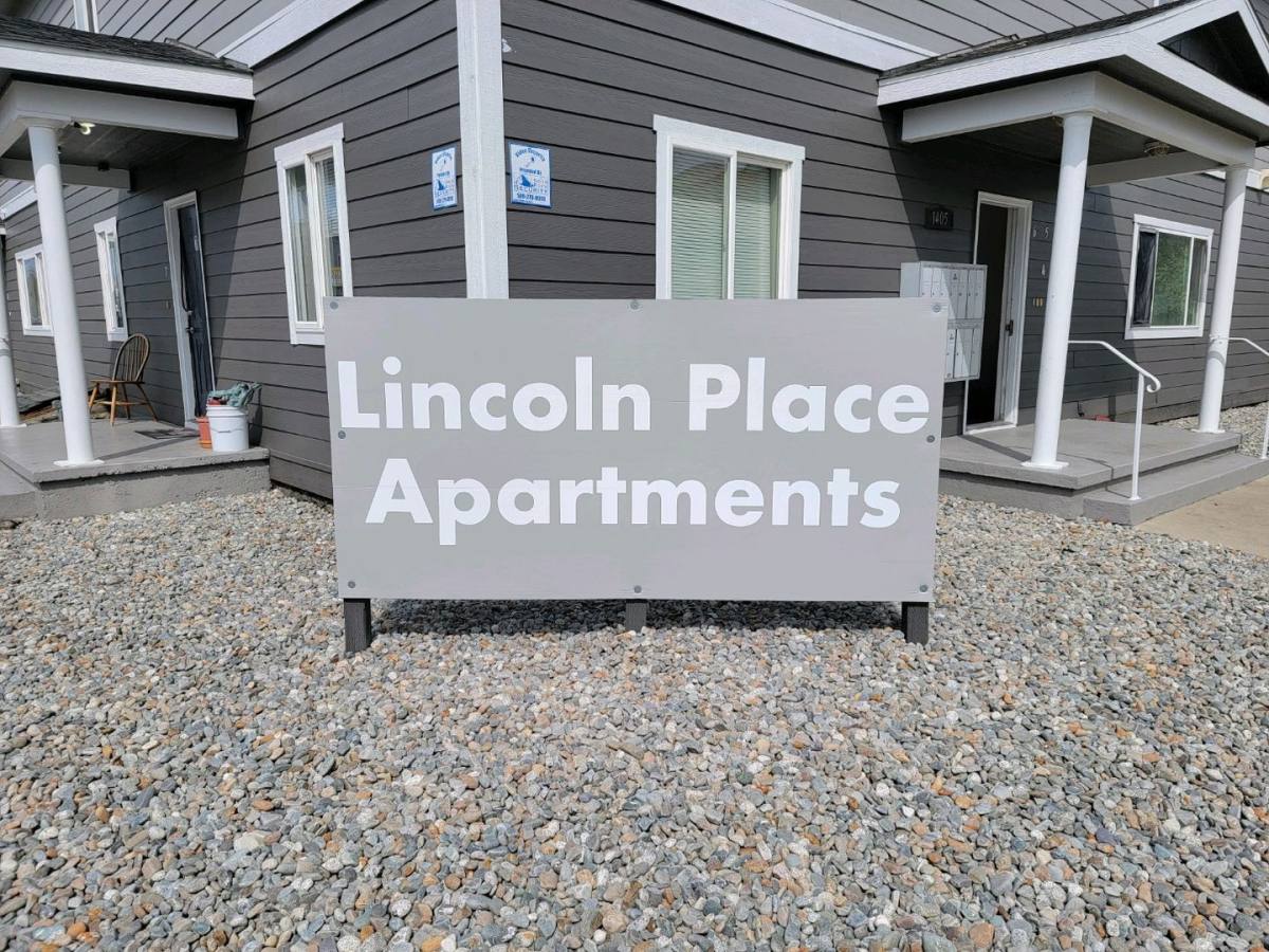 Apartment for rent at 1405 N Lincoln St, Spokane, WA 99201