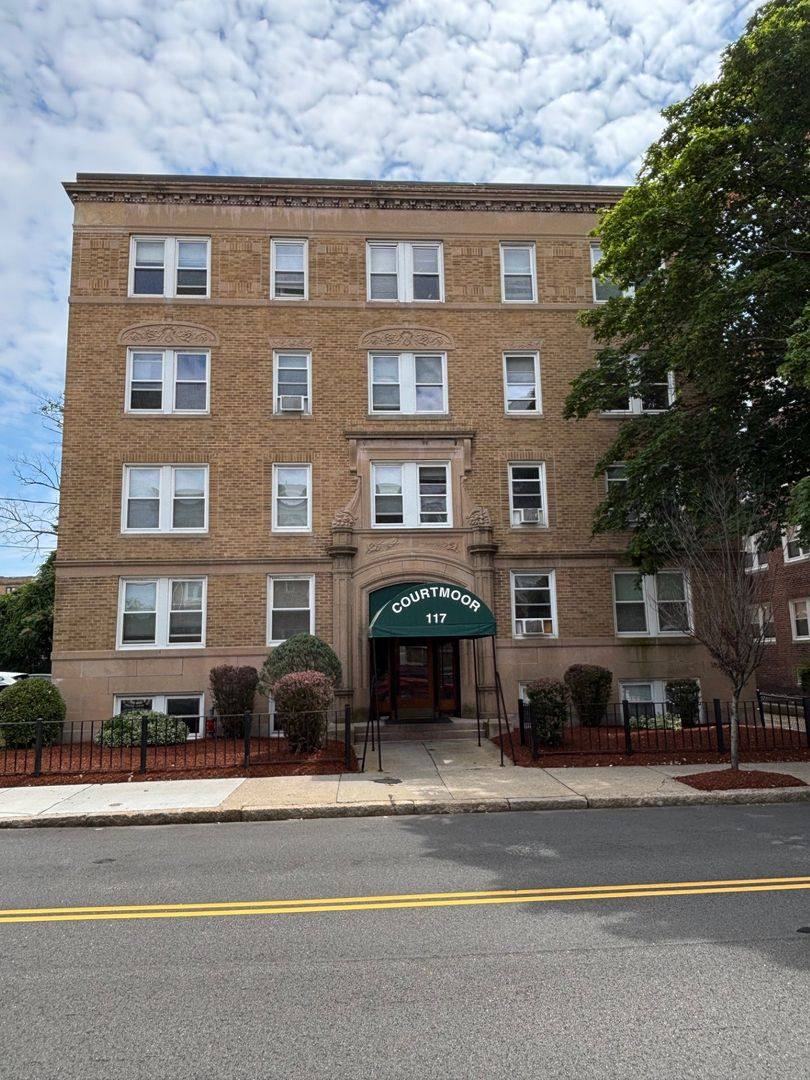 Apartment for rent at 117 Summer St, Malden, MA 02148